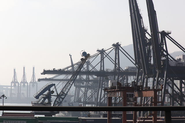 Port à containers de Hong Kong - Photo de Charles Guy