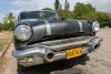 a-vos-marques-photos-de-classic-cars-de-cuba-collection-roll-in-la-habana-charles-guy thumbnail