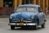 a-vos-marques-photos-de-classic-cars-de-cuba-collection-roll-in-la-habana-charles-guy-3 thumbnail