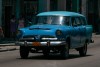 a-vos-marques-photos-de-classic-cars-de-cuba-collection-roll-in-la-habana-charles-guy-55 thumbnail