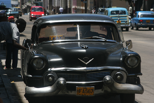 Cadillac - 1954 - Classic car - Automobiles américaines des années 50 à Cuba - Photo Charles GUY
