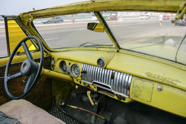Chevrolet Belair Convertible - Photo des classics cars de Cuba par Charles GUY