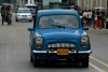les-europeennes-photos-de-classic-cars-de-cuba-collection-roll-in-la-habana-charles-guy-29 thumbnail