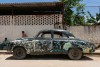 voitures-en-panne-photos-de-cuba-collection-roll-in-la-habana-charles-guy-16 thumbnail