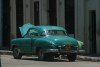 voitures-en-panne-photos-de-cuba-collection-roll-in-la-habana-charles-guy-3 thumbnail