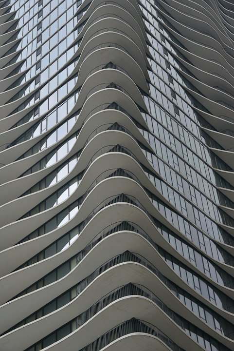 Aqua-Tower-Chicago-photo-Charles-GUY-6