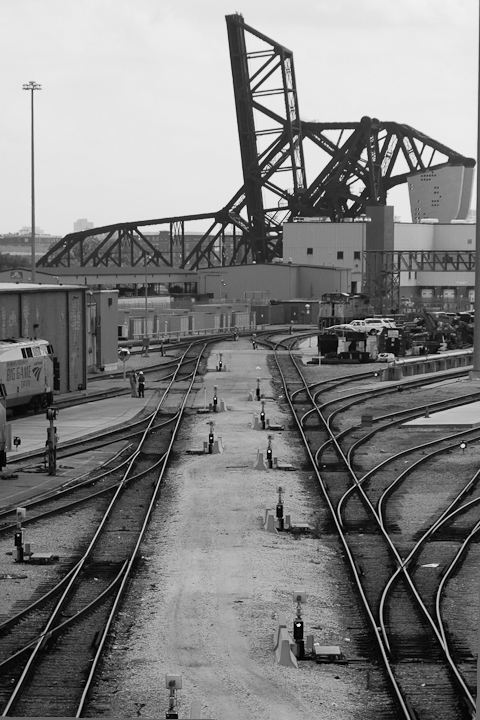 Metra-railroad-Yard-Chicago-photo-Charles-Guy-4