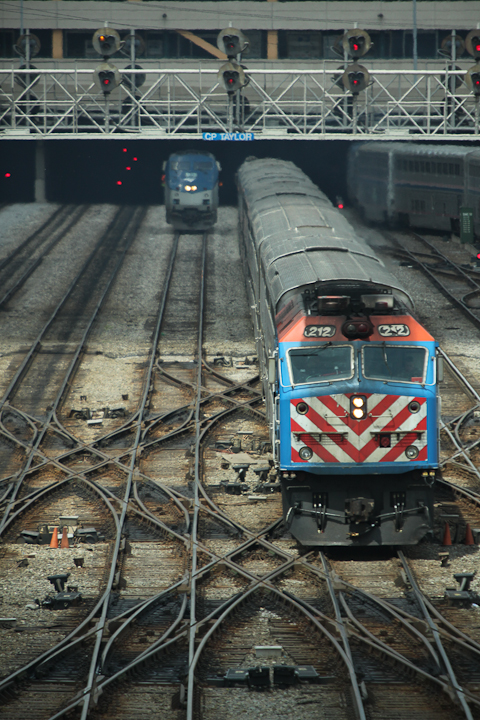 Metra-railroad-Yard-Chicago-photo-Charles-Guy-9