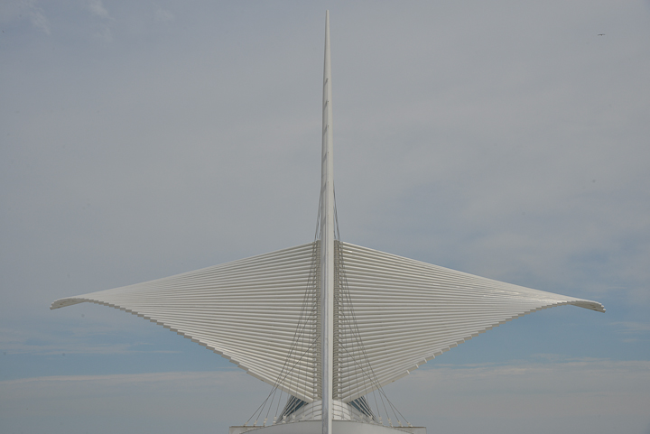 Museum-of-Art-Milwaukee-Santiago-Calatrava-photo-Charles-Guy-3