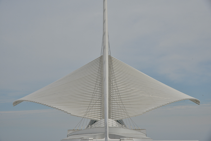 Museum-of-Art-Milwaukee-Santiago-Calatrava-photo-Charles-Guy-4