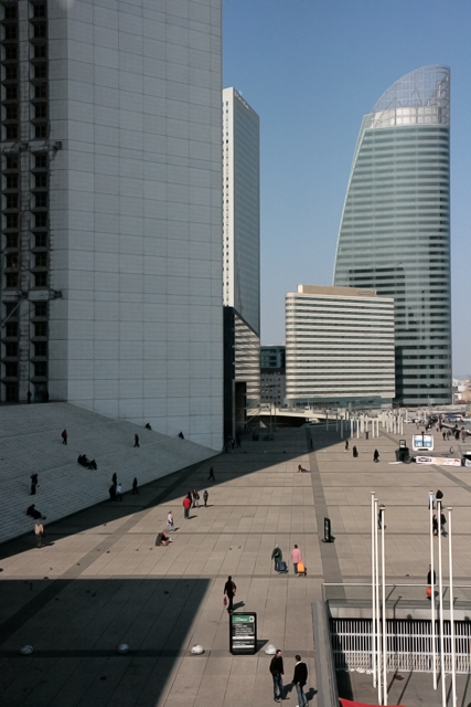 photos-de-paris-la-defense-serie-secrets-defense-charles-guy-35