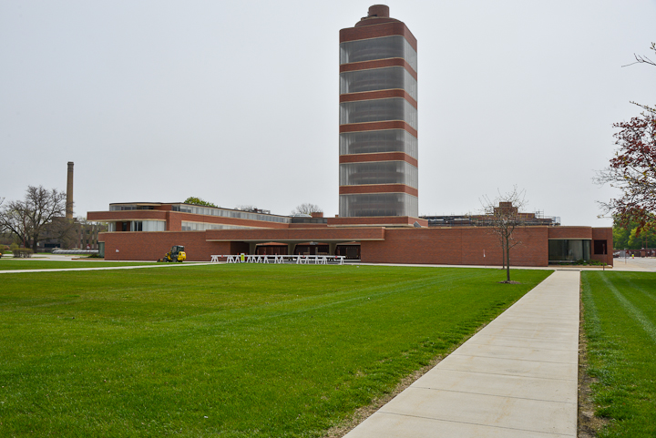 La Johnson Wax de Frank Loyd Wright - La tour de recherche