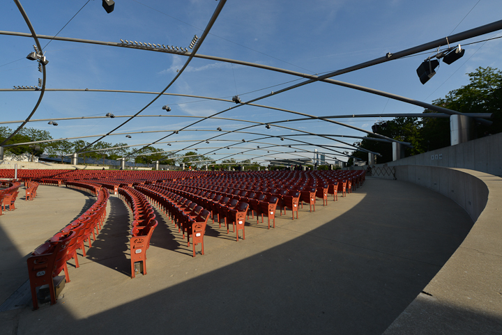 Jay-Pritzker-Pavillion-Frank-Gehry-Chicago-photo-Charles-Guy-2