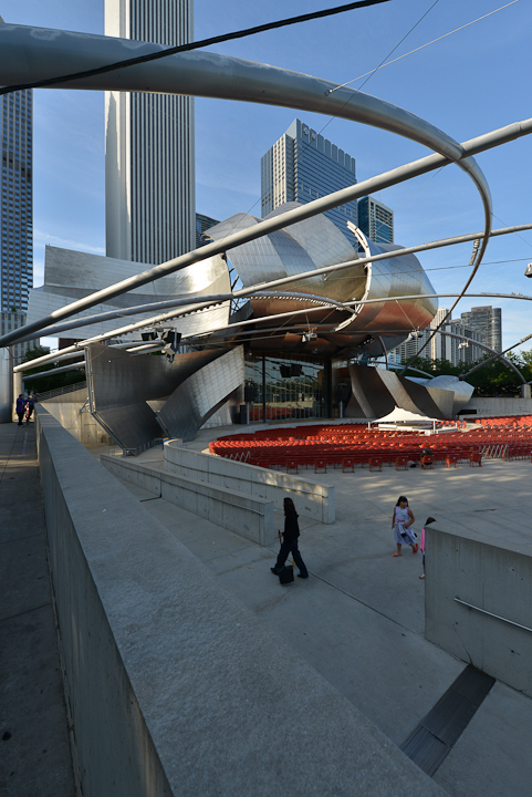 Jay-Pritzker-Pavillion-Frank-Gehry-Chicago-photo-Charles-Guy-5