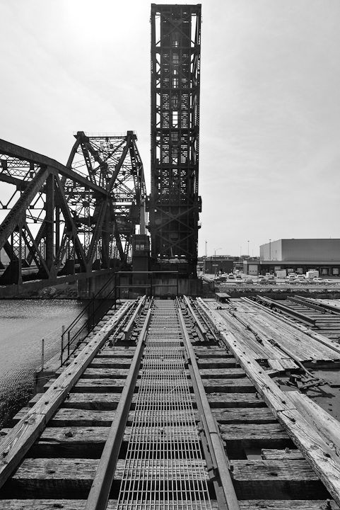 Saint-Charles-Air-Line-Bridge-Chicago-photo-Charles-Guy-2