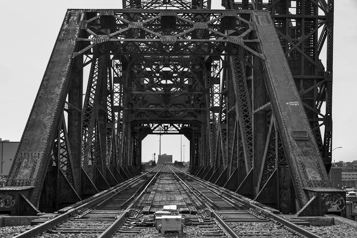Saint-Charles-Air-Line-Bridge-Chicago-photo-Charles-Guy-6