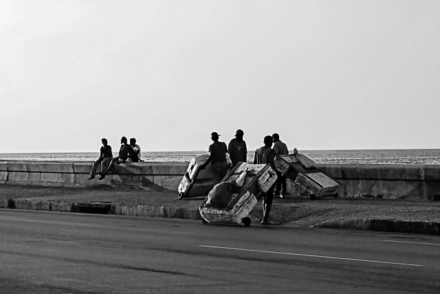 A la pêche à Cuba - Photo de Charles Guy - Collection 