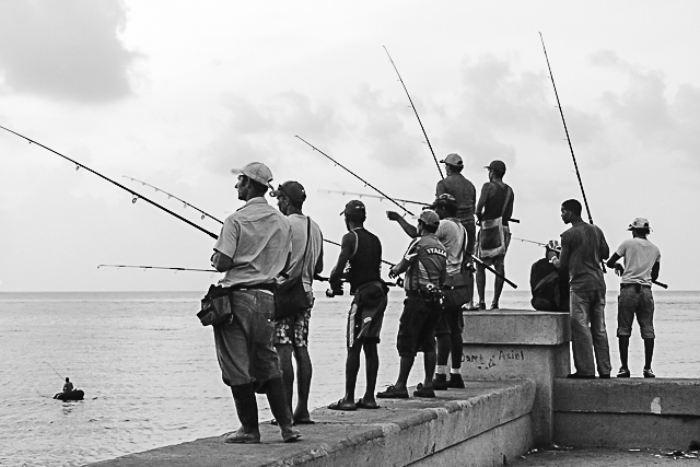 A la pêche à Cuba - Photo de Charles Guy - Collection 