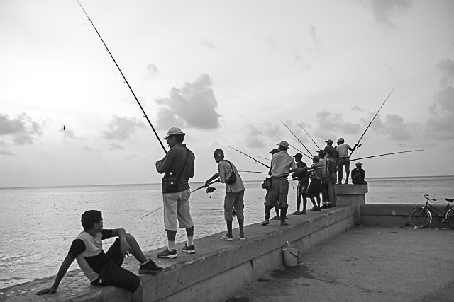 A la pêche à Cuba - Photo de Charles Guy - Collection 