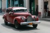 a-vos-marques-photos-de-classic-cars-de-cuba-collection-roll-in-la-habana-charles-guy-51 thumbnail