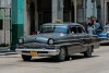 a-vos-marques-photos-de-classic-cars-de-cuba-collection-roll-in-la-habana-charles-guy-57 thumbnail