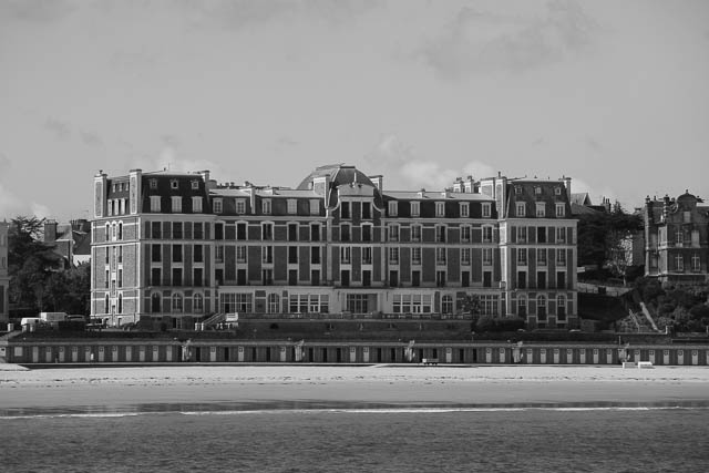 Architecture balnéaire de la Côte d'émeraude - Dinard, Saint Lunaire... Photo de Charles GUY