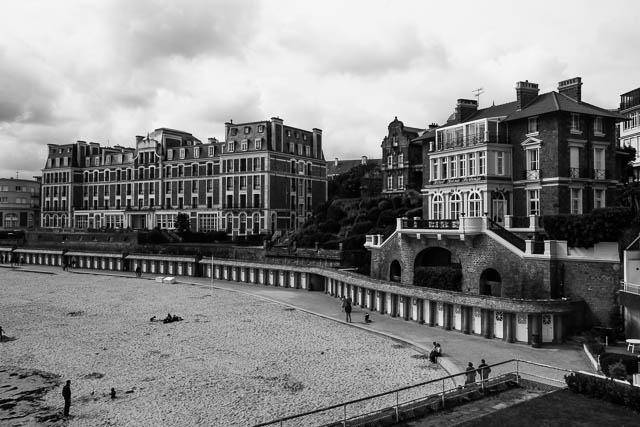 Architecture balnéaire de la Côte d'émeraude - Dinard, Saint Lunaire... Photo de Charles GUY