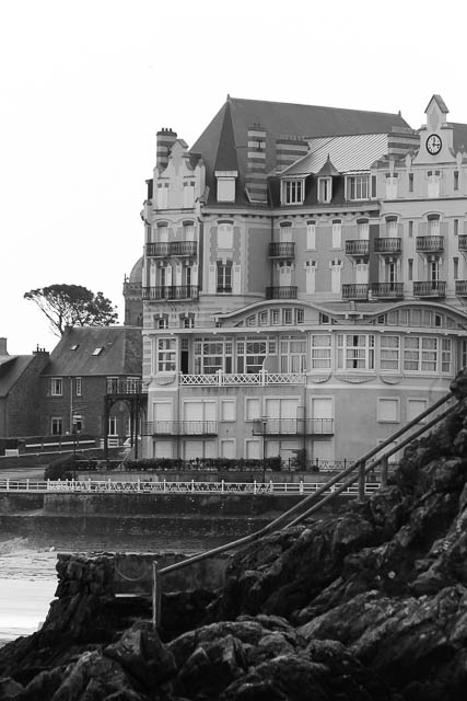 Architecture balnéaire de la Côte d'émeraude - Dinard, Saint Lunaire... Photo de Charles GUY