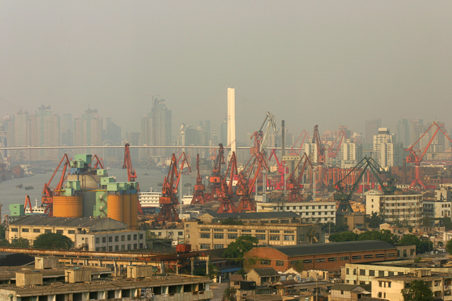 Esthétique industrielle - Photo de Shanghai par Charles GUY