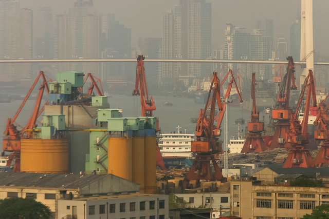 Esthétique industrielle - Photo de Shanghai par Charles GUY