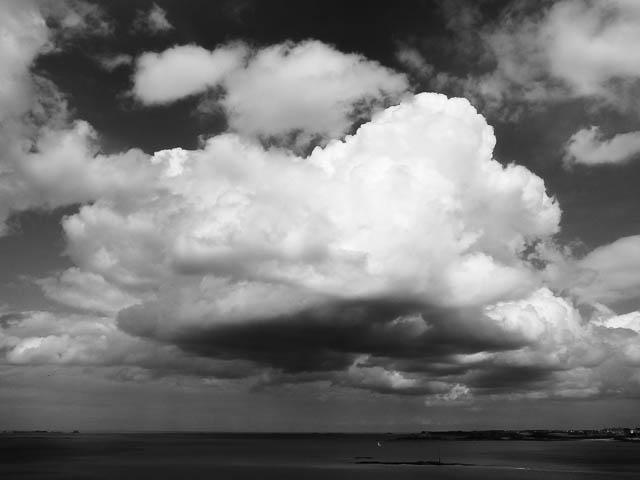 Au bord de la mer - Bretagne - Photo de Charles GUY