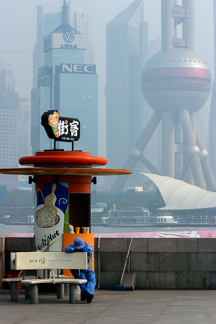 Chinoiseries en couleur - Photos de Shanghai de Charles GUY
