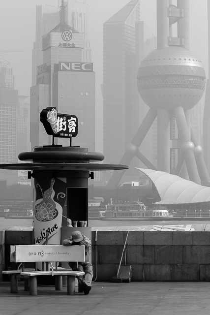 Chinoiseries en noir et blanc - Photos de Shanghai de Charles GUY