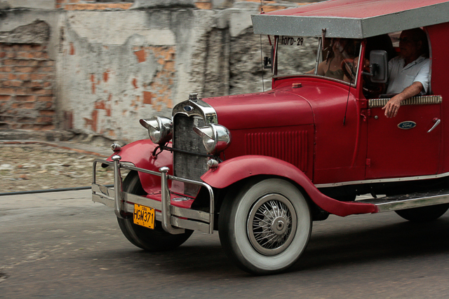 Old trucks et autres camions des années 50 - Cuba - Photo de Charles GUY