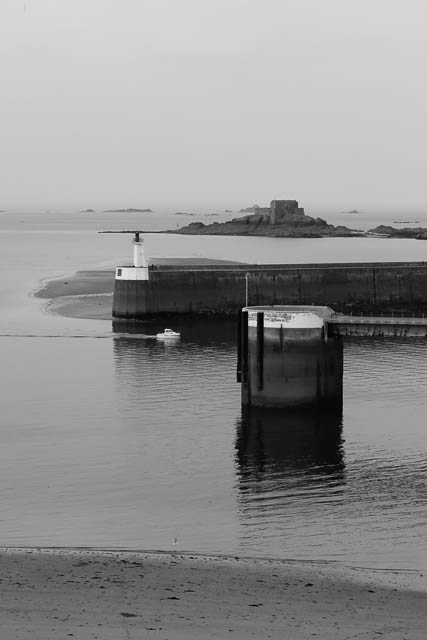 Forts et balises - Photos de la Côte d'émeraude - Saint-Malo, Dinard - par Charles GUY