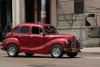 les-europeennes-photos-de-classic-cars-de-cuba-collection-roll-in-la-habana-charles-guy-3-2 thumbnail