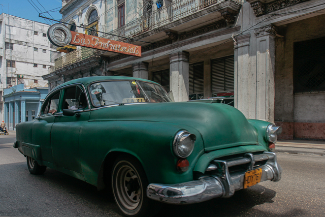 Monstres et Cie - Classic cars de Cuba - Photo de Charles GUY