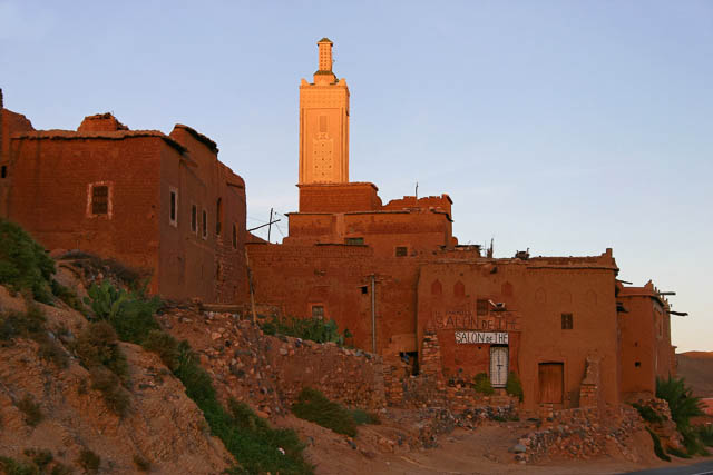 Architecture de terre du Sud marocain - Photos de Charles GUY