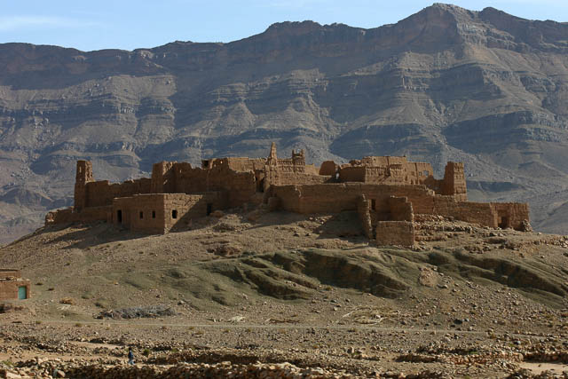 Architecture de terre du Sud marocain - Photos de Charles GUY