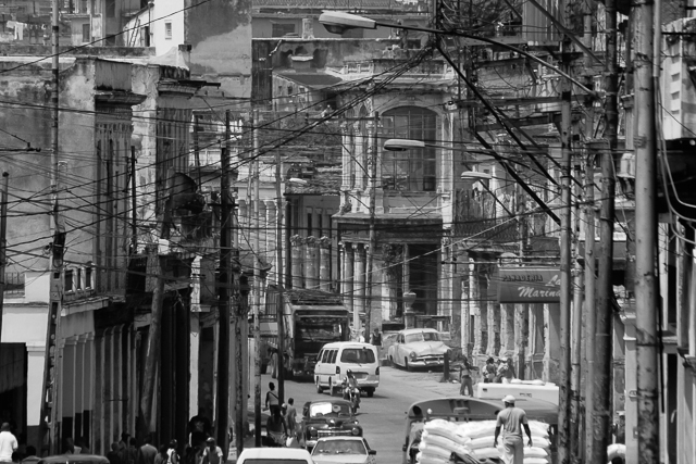 Rues de la Habane en noir et blanc - Ambiance - Photos de Charles Guy de la série 