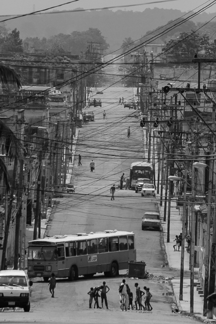 Rues de la Habane en noir et blanc - Ambiance - Photos de Charles Guy de la série 