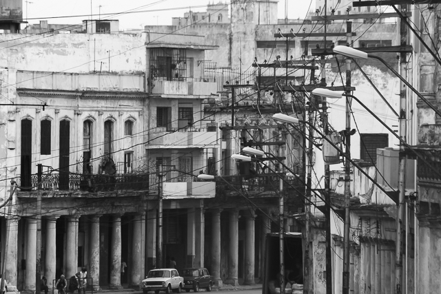 Rues de la Habane en noir et blanc - Ambiance - Photos de Charles Guy de la série 