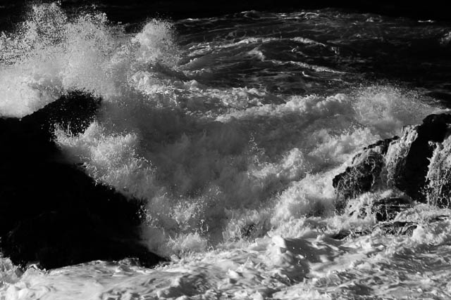 Surf, vagues, écume à Saint Lunaire - Bretagne - Photo Charles GUY