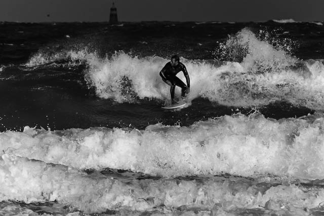 Surf, vagues, écume à Saint Lunaire - Bretagne - Photo Charles GUY