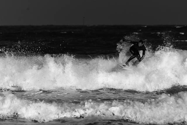 Surf, vagues, écume à Saint Lunaire - Bretagne - Photo Charles GUY