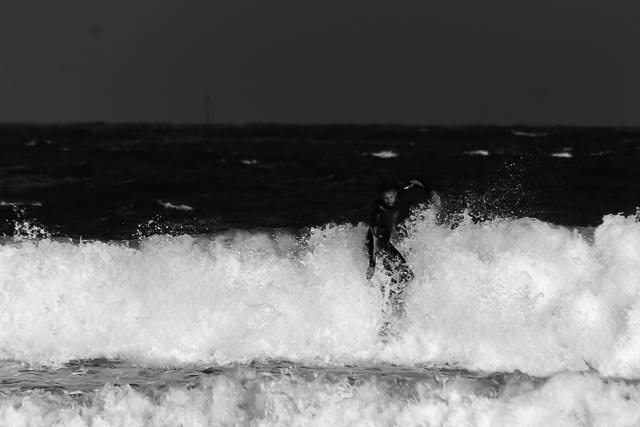 Surf, vagues, écume à Saint Lunaire - Bretagne - Photo Charles GUY