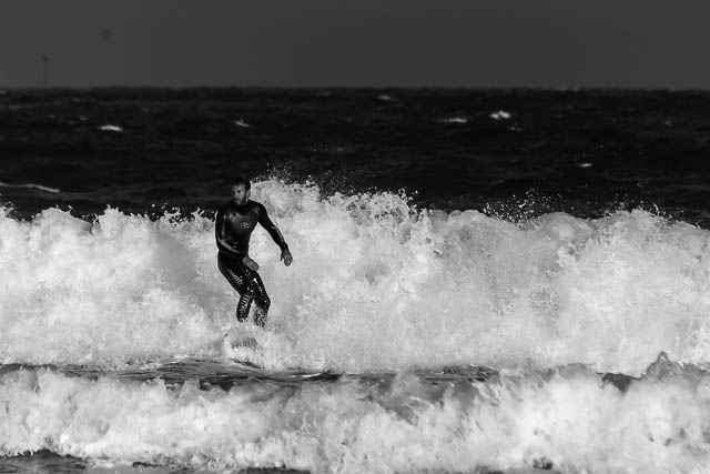 Surf, vagues, écume à Saint Lunaire - Bretagne - Photo Charles GUY